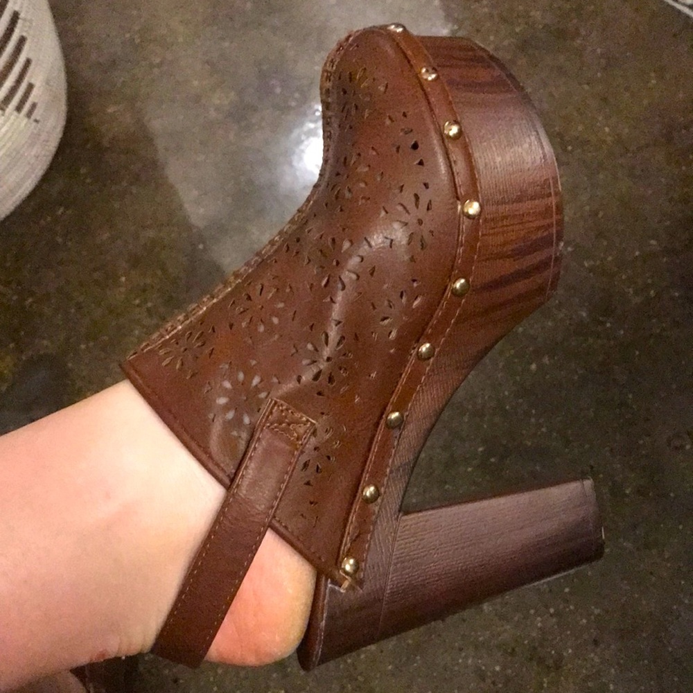 Floral Platform Clog